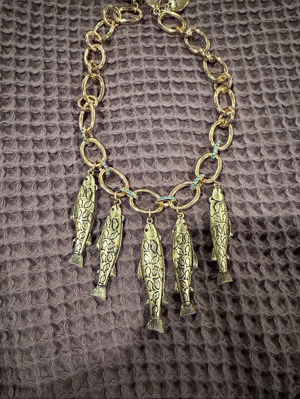 Gold Necklace Blue Glitter Fish Charms - Betsey Johnson sardines double sided - Picture 8 of 8